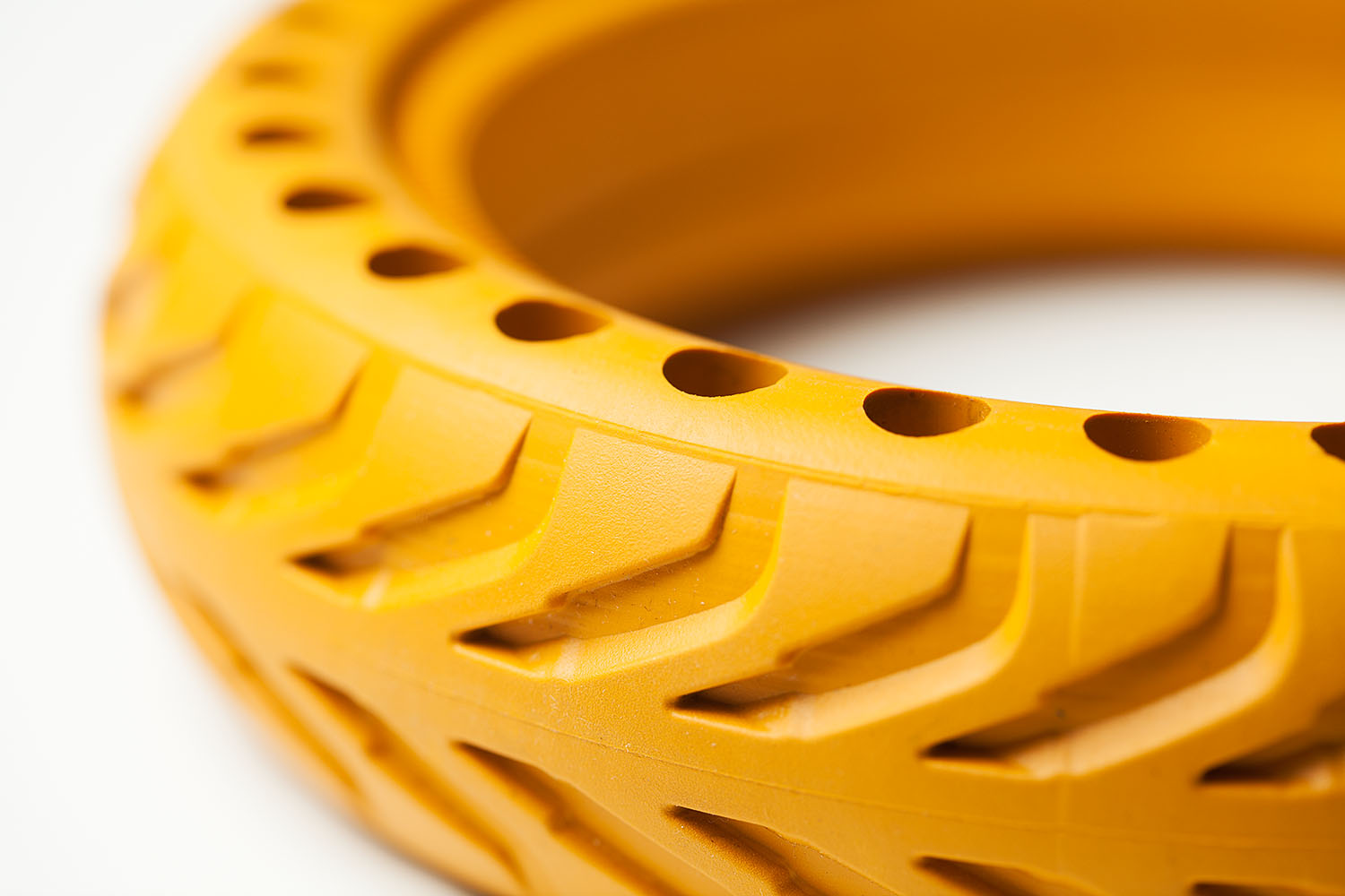 ZUTI_TOCAK_DETALJ_WEB_IMG_9925